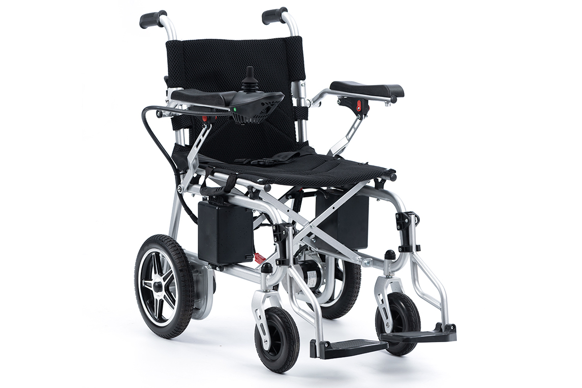 Vilken typ av elektrisk rullstol är mer lämpad för äldre i dagens samhälle?