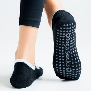 On behalf of the processing OEM new large size yoga socks female yoga sports dance backless sports gym indoor floor socks