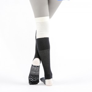 On behalf of the processing OEM new male parallel high-long tube yoga socks, thigh socks, warm leggings, non-slip five-finger floor dance socks