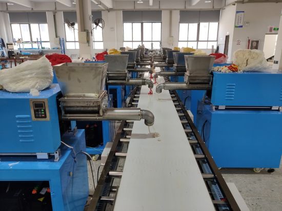 Play Dough / Plasticine Extruder Cutting Pillow Type Packing Machine
