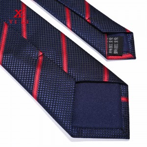 Pinagtagpi polyester customized logo tie na may logo sa ibaba
