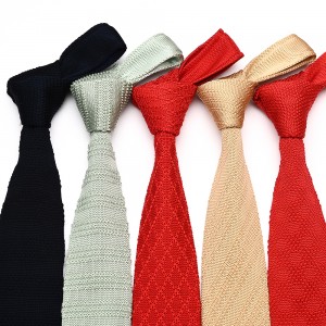 Odolná všestranná Ultraštýlová pevná pletená polyesterová kravata