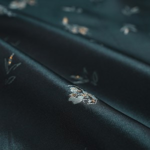 Polyesterová žakárová tkanina na šaty