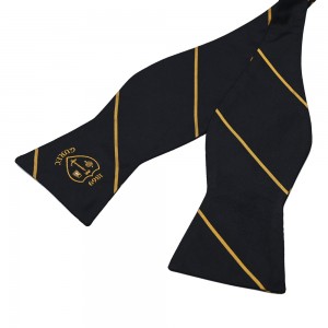 Кравата машна са свиленим логотипом, рађена по наруџбини, услуге дизајна, брзи обрт – најбоље оцењено