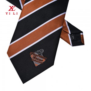 Cravatta logata personalizzata in poliestere intrecciato con logo sul fondo