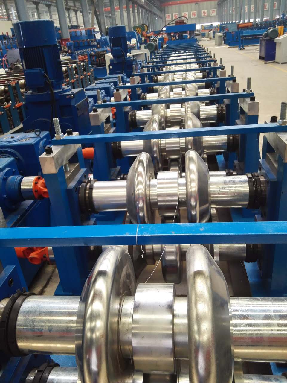 Factory made hot-sale Straight Seam Tube Rolling Mill - W beam guardrail roll forming machine – Yingyee