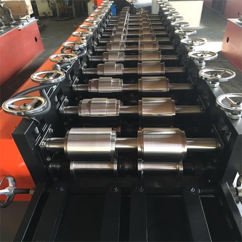 Europe style for Floor Deck Roll Forming Machine - automatic light keel making machine – Yingyee