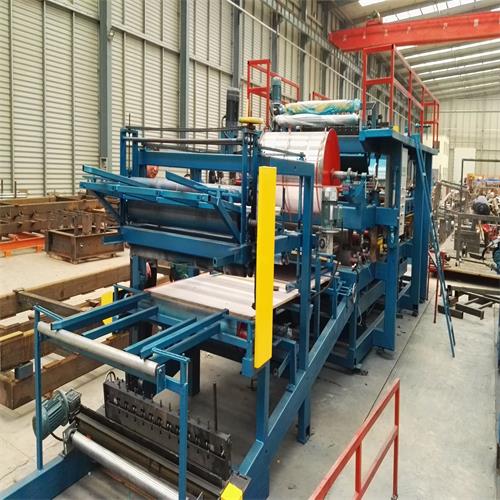 EPS Sandwich Roof Panel Roll Forming Machine