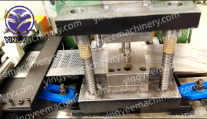 fully hole roller shutter door forming machine