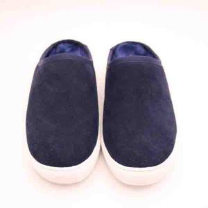 Professional production of non-slip men’s indoor sheepskin slippers