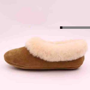 Very stylish natural Australian sheepskin indoor slippers