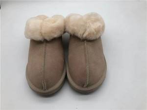 Warm, soft and comfortable natural sheepskin indoor ladies slippers
