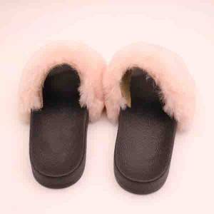 Comfortable non-slip fur sheepskin slipper for ladies