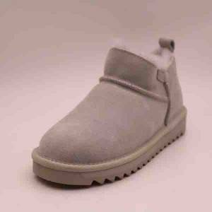 High quality natural sheepskin winter buckled Uggs