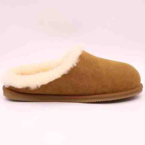 Comfortable high quality non-slip sheepskin men’s slippers