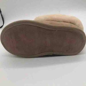 Stylish lady’s indoor sheepskin slippers