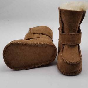 Winter sheepskin slippers suitable for baby