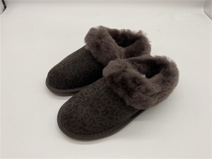 Short Slipper Boots with Chocolate Leopard