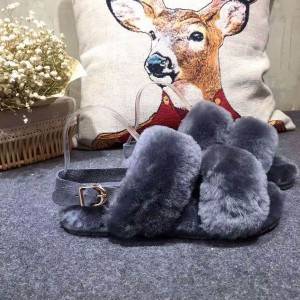 Fashionable natural sheepskin indoor slippers for ladies at competitive prices