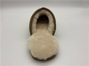 Men Classic Sheepskin Slipper with EVA sole