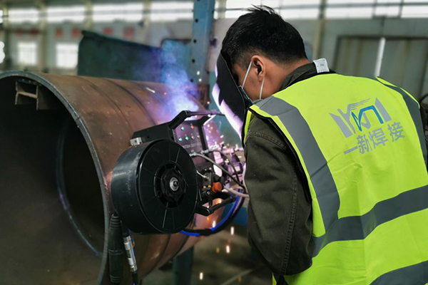 Use Of The Automatic Welding Machine For Pipelines