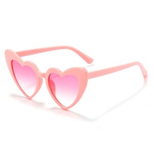 Stilīgas un modernas sirds formas saulesbrilles gan vīriešiem, gan sievietēm8806