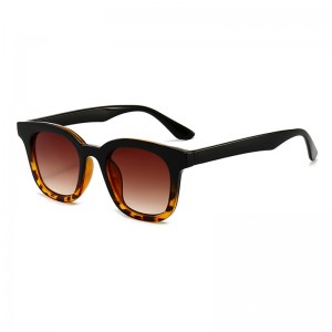 Trendy spesialtilpassede solbriller med skilpaddeskall