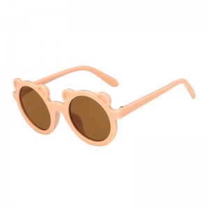 Cute brown baby bear sunglasses