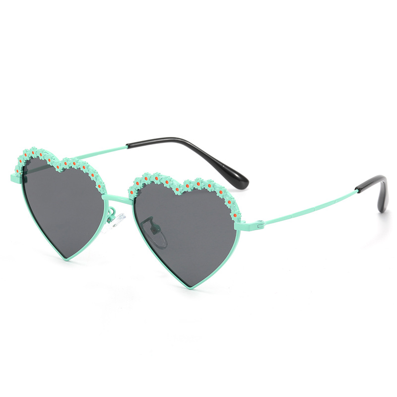 Cheap price Kids Swimming Glasses -  Metal Cute girl love sunglasses   – Yinfeng