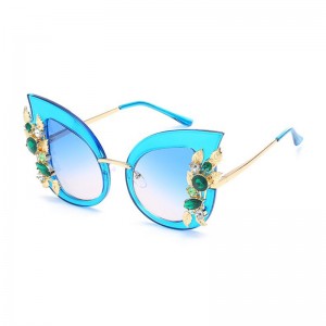 Metalalika Butterfly cat party sunglasses