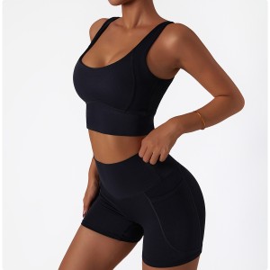 Women sports bra top and pocket shorts leggings set two piece gym clothing