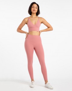 Wholesale Fitness Yoga Active Wear Set Women Beautiful Back Fitness Top Tight Yoga Pants Gym Fitness Set