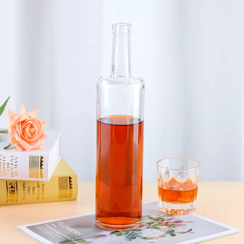 Short Lead Time For Pretty Liquor Bottles - Square liquor bottle 750ml 500ml 375ml liquor bottle packaging for vodka – Yongxin