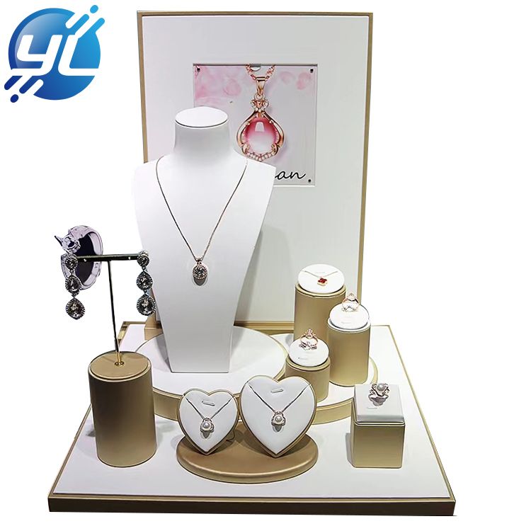 Custom Luxury jewelry display set ring necklace earrings display stand props for jewellery shops
