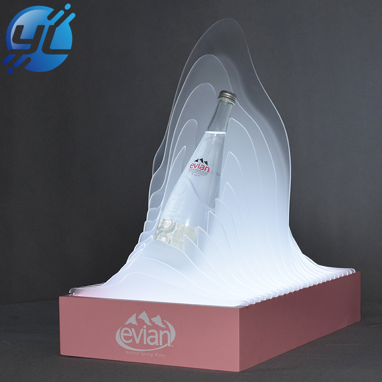 Water Bottle Display Stand， Liquor  Display Stand，Unique Retail Displays，OEM Merchandise Stands，China Soda Display Rack