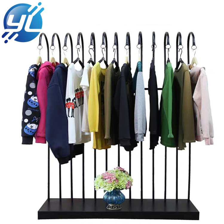 Floor Standing Metal Chrome Clothes Hanging Movable Display Rack