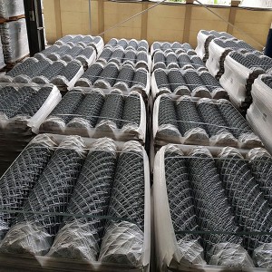 Factory Customized High Quality Chain Link Fence in Rolls