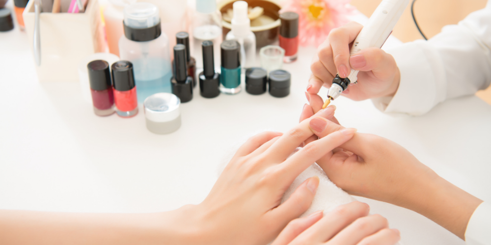 Beautify your hands : How to choose the right nail type before manicure