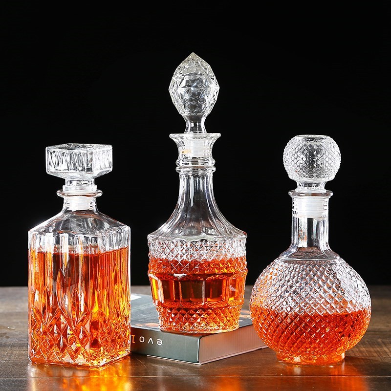 50ml 250ml 500ml 750ml 1000ml Creative Miniature Empty Vodka Whiskey Decanter Glass Bottle Featured Image