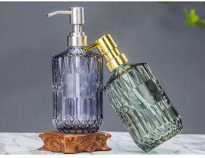 Upgrade your handwashing routine with the 450ml Glass Soap Bottle with Pump