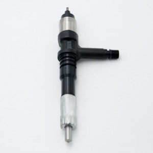 Denso fuel injector 095000-6070 6251-11-3100 for Komatsu FC450-8