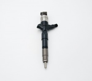 Denso fuel injector 23670-30300 095000-7760 for Toyota Hilux 2KD-FTV