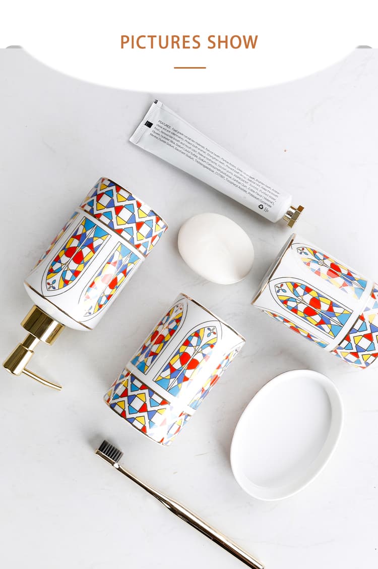 Ensemble de salle de bain en céramique et porcelaine (3)