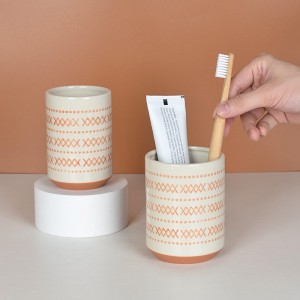Custom Bathroom Product Modern Hand panited Round Ceramic Bath Accessories Set