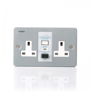 RCD China supplier 13A protected safety double socket