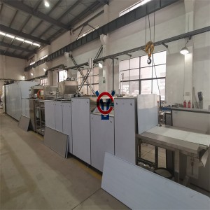 Industrial semi and full automatic chocolate bar depositing machine