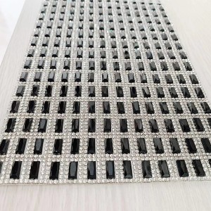 OEM Plastic Cup Chain Rhinestone Trimming Mesh For Furniture Decoration