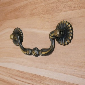 Antique Brass Plated Drawer Handle Zinc Alloy Two hole