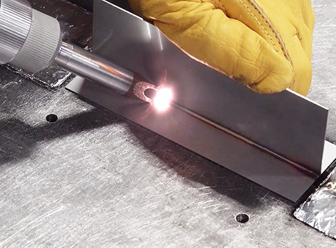 Maitiro matsva ekubata-maoko-welding mune ramangwana - laser hand-held welding