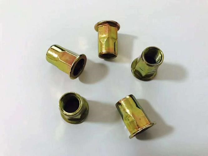 Working principle and usage method of rivet nuts